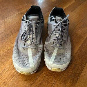 Men's On Cloud Flow Tennis Shoes